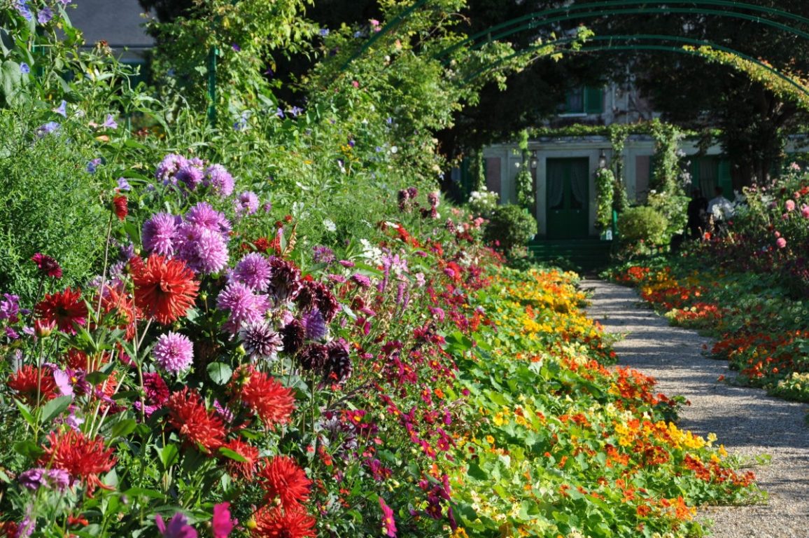 claude monet house & gardens | clos normand | flowers | giverny | france | water lilies | foundation claude monet | impressionist | impressionism | bwd vacations