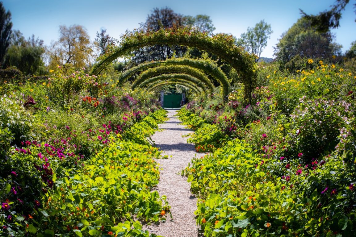 claude monet house & gardens | clos normand | giverny | france | water lilies | foundation claude monet | impressionist | impressionism | bwd vacations